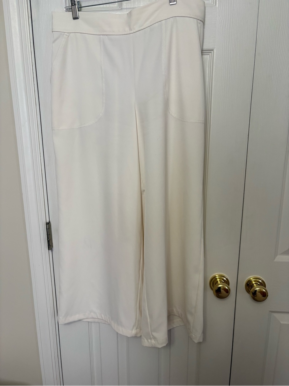 Max Studio Cream Wide-Leg Pull-On Pants with Patch Pockets